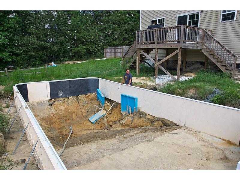 Swimming Pool Wall Molding being Placed | Swimming Pool Contractor | Fayetteville, NC