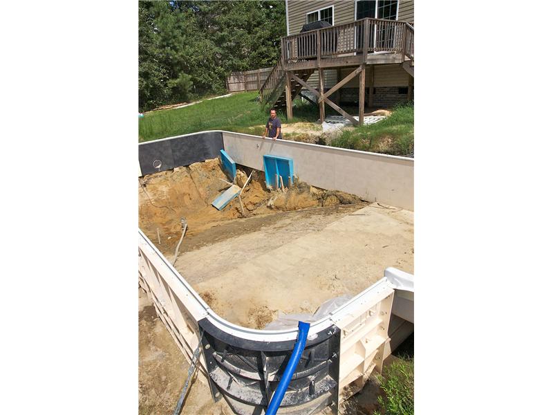 Swimming Pool Wall Molding being Placed | Swimming Pool Contractor | Fayetteville, NC