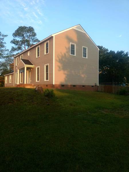 Side of House with Vinyl Siding, Fayetteville NC Siding Contractor