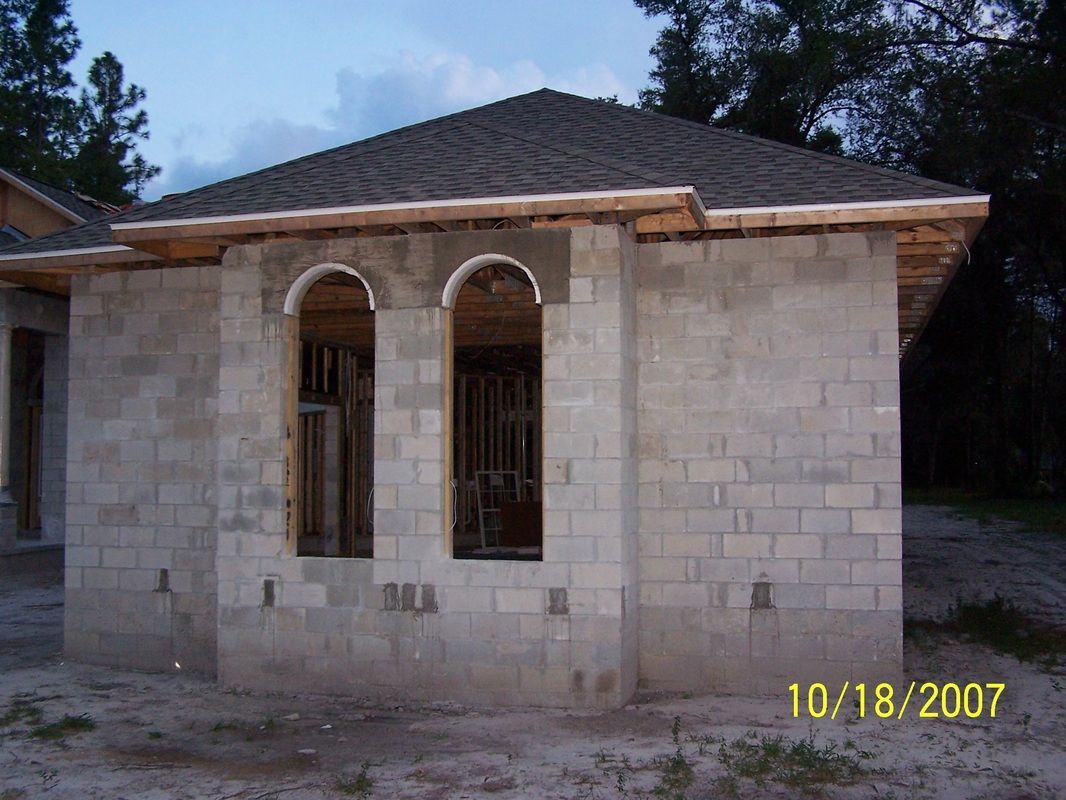 A picture of a house under construction taken on october 18 2007