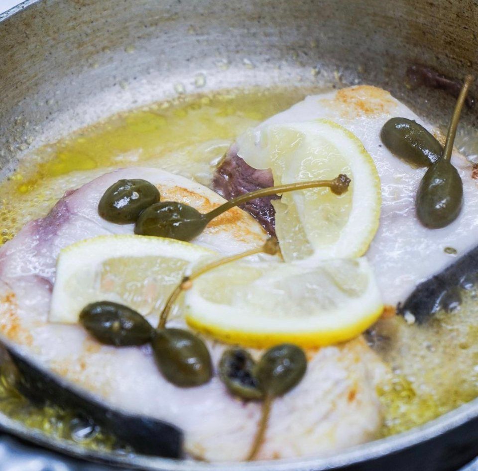 Pesce con capperi e limone