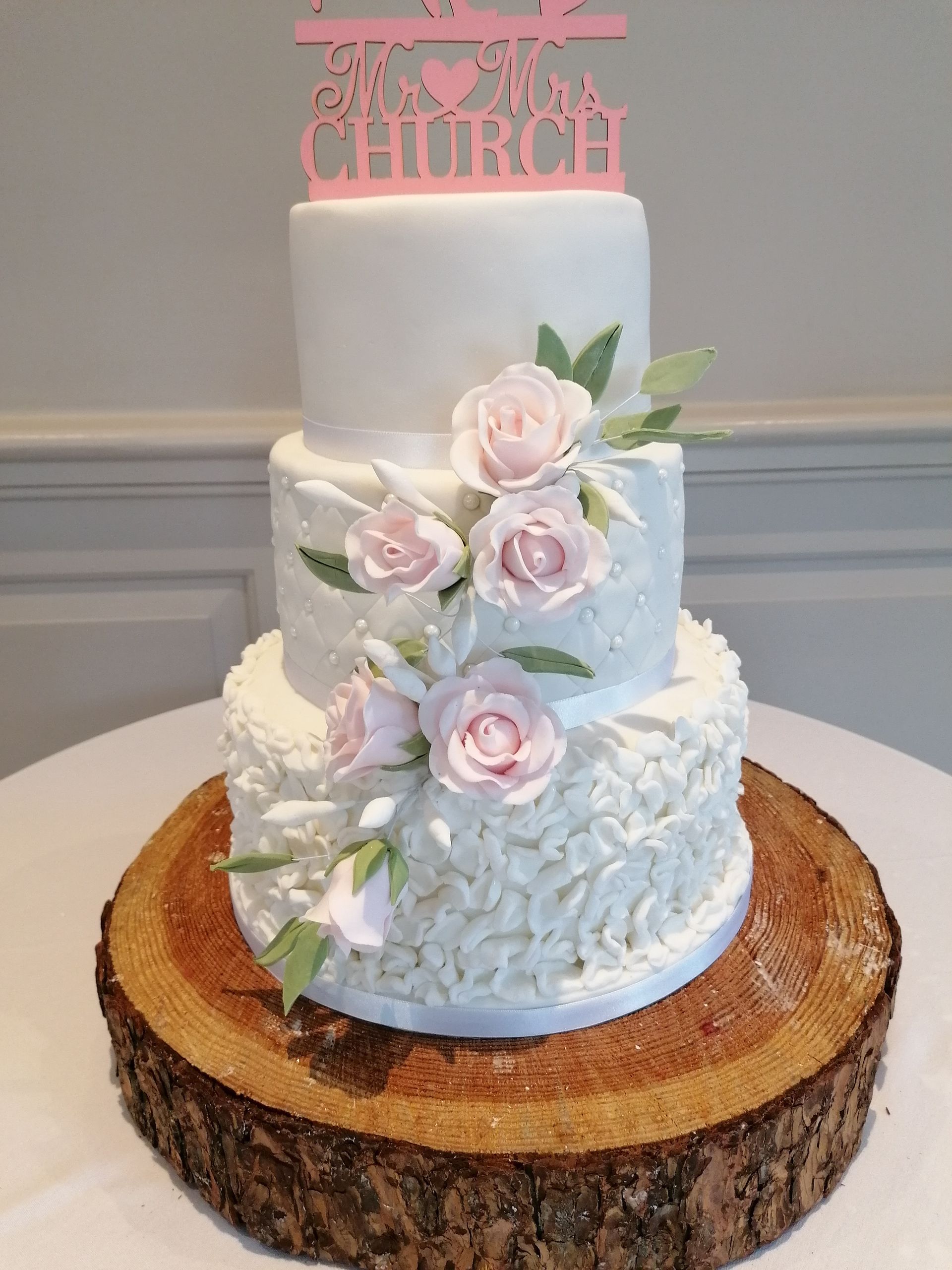 Willow Cakes Ashford simple wedding cake