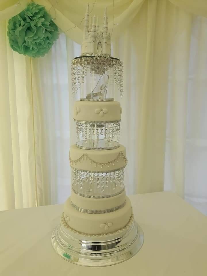 Willow Cakes Ashford glamourous wedding cake