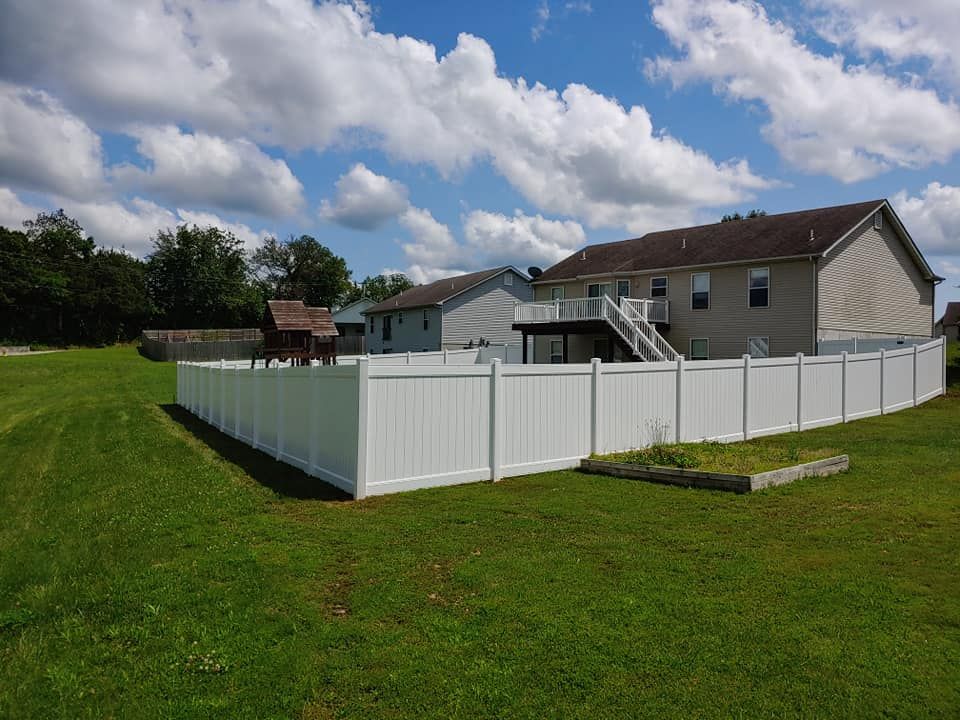 White Fence & Big House — O’Fallon, MO — America’s Fence & Deck Company