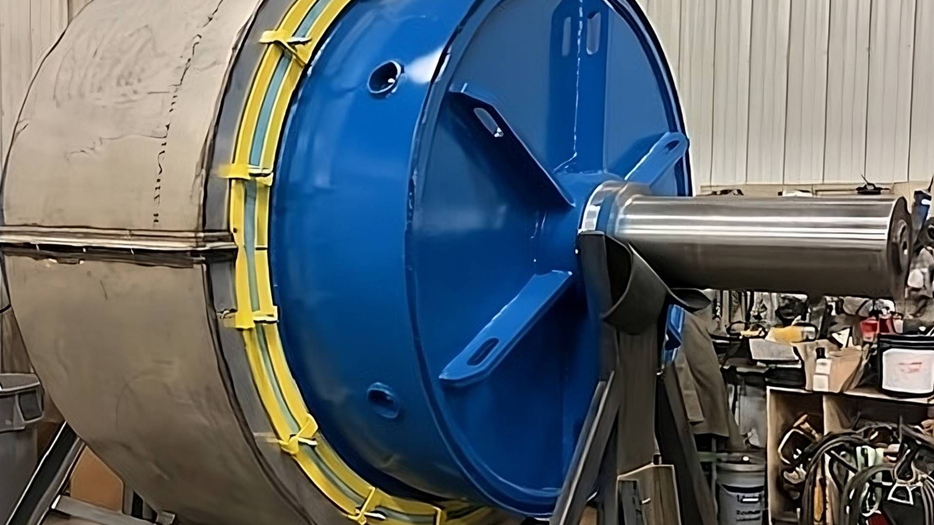 Stainless steel ball mill with a discharge housing for dry grinding at Economy Ball Mill near Tolles