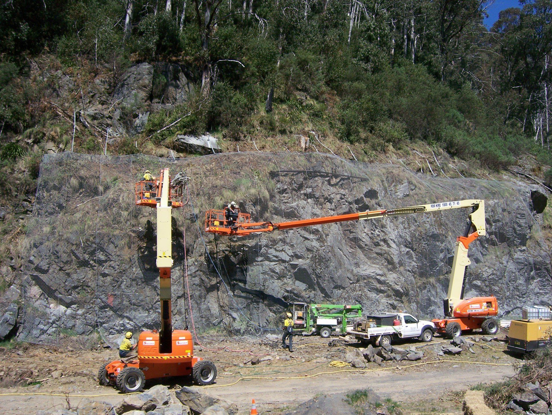 Stabilisation, EWP,  drape mesh, rock bolts, soil nails, drilling