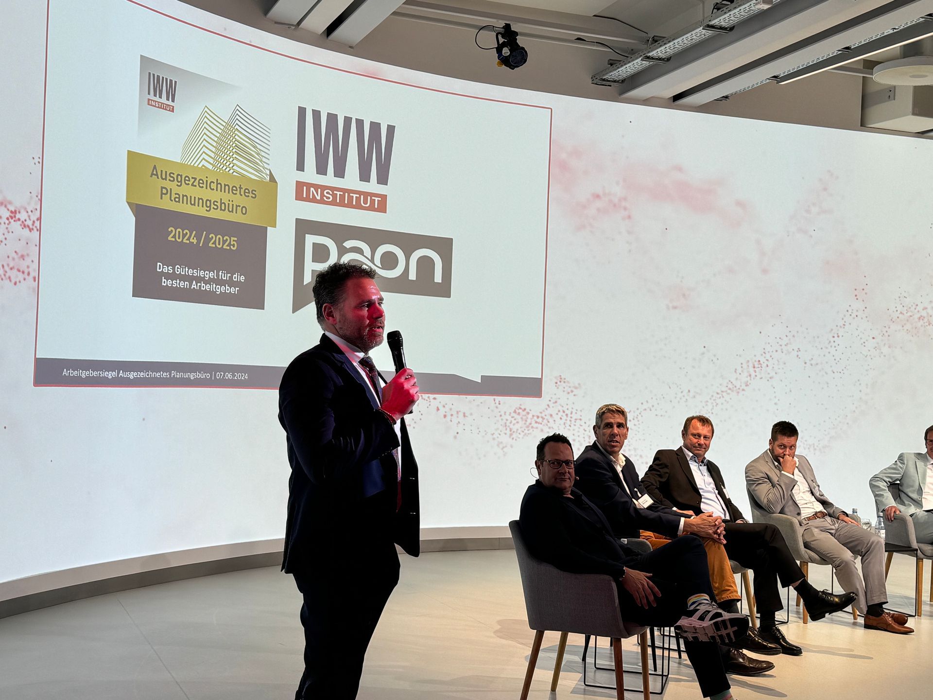 Podium mit Herrn Reihsner