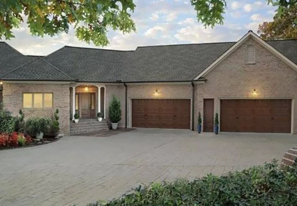 new garage door in Phoenix Metro Area