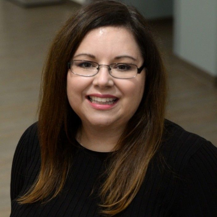 Roberta Moran Curry headshot