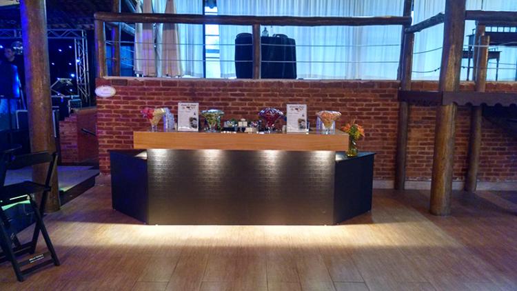 Balcão  decorado para festas