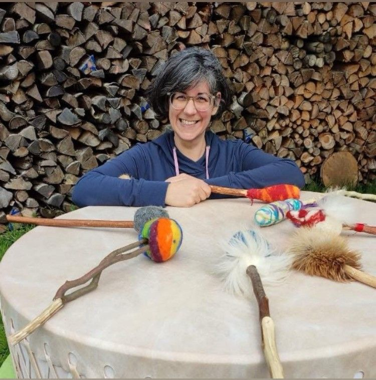 Heilsames Trommeln mit Beatri und ihrer Motherdr