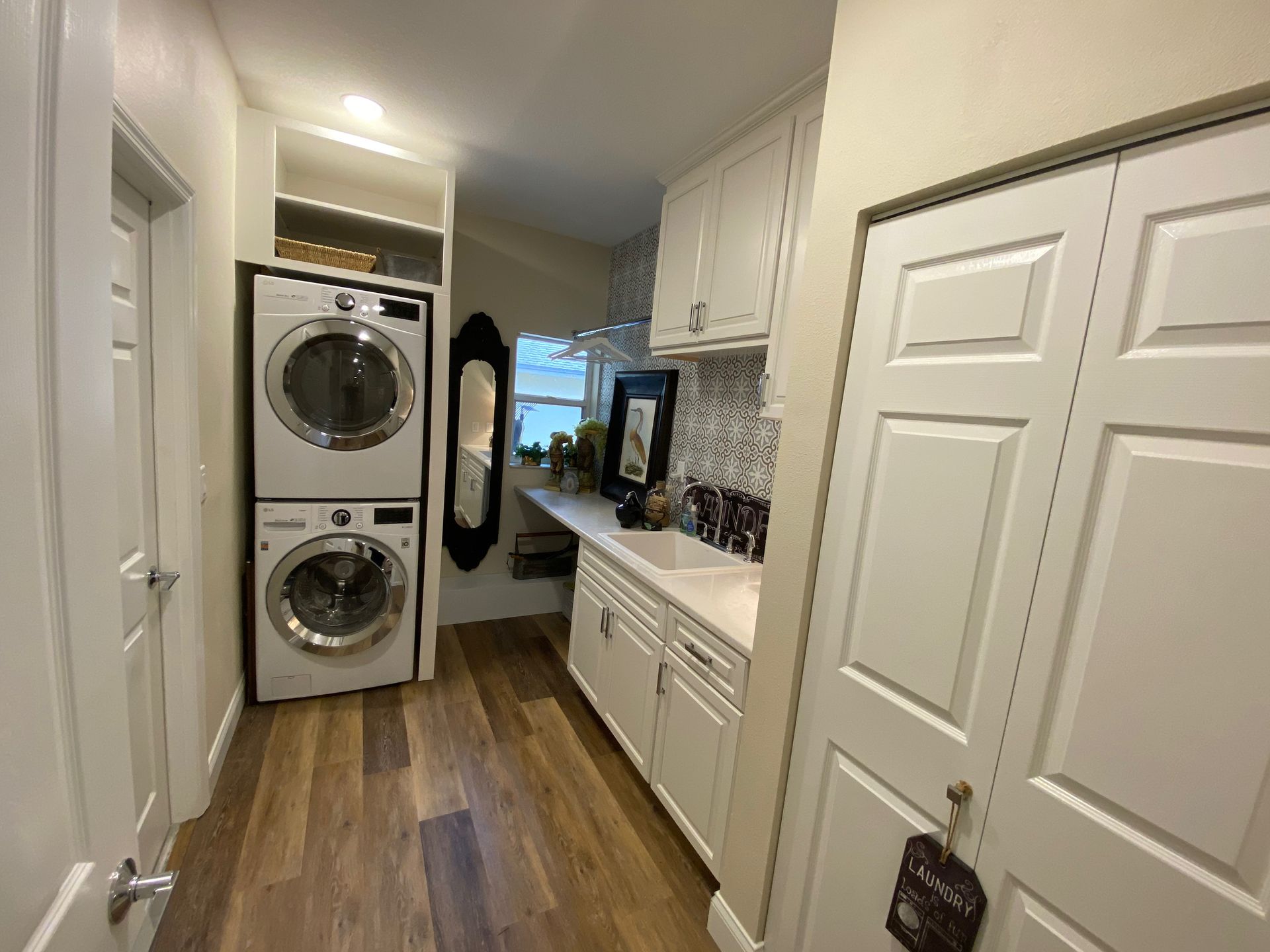 Custom laundry room