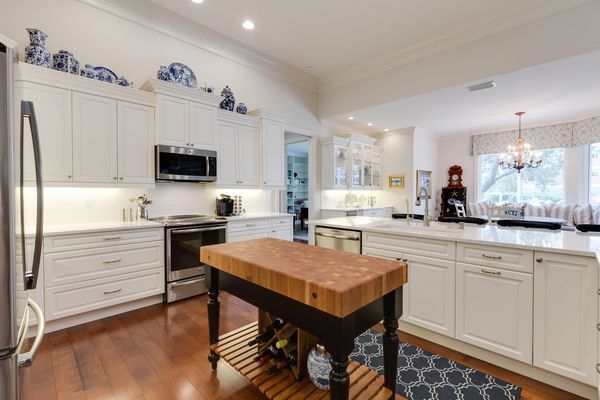 Kitchen Countertop With Cabinets — Sarasota, FL — RIM Express