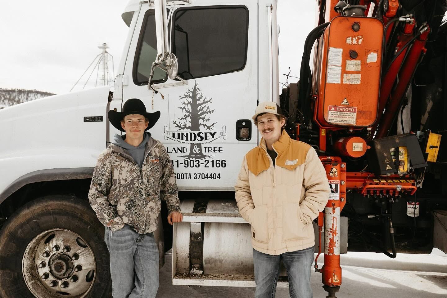 Bend Tree Service crew working on a ponderosa pine