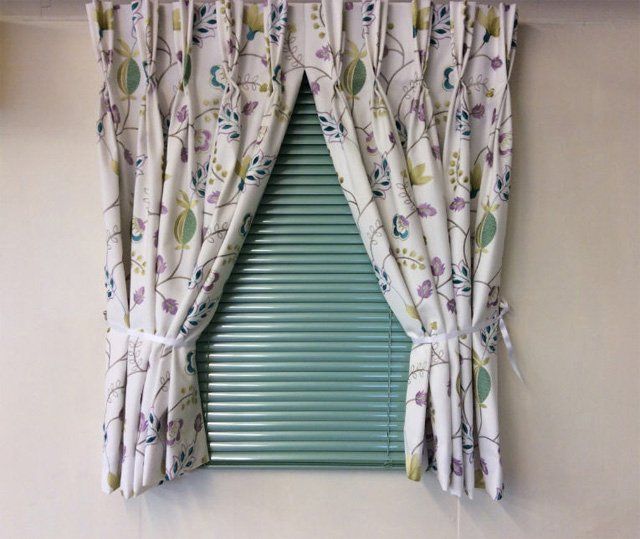 Venetian blinds