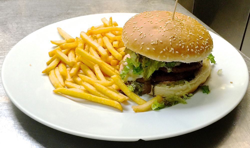 hamburger et frites