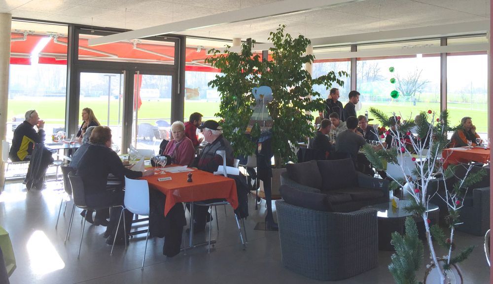 grande salle du restaurant le rouelbeau