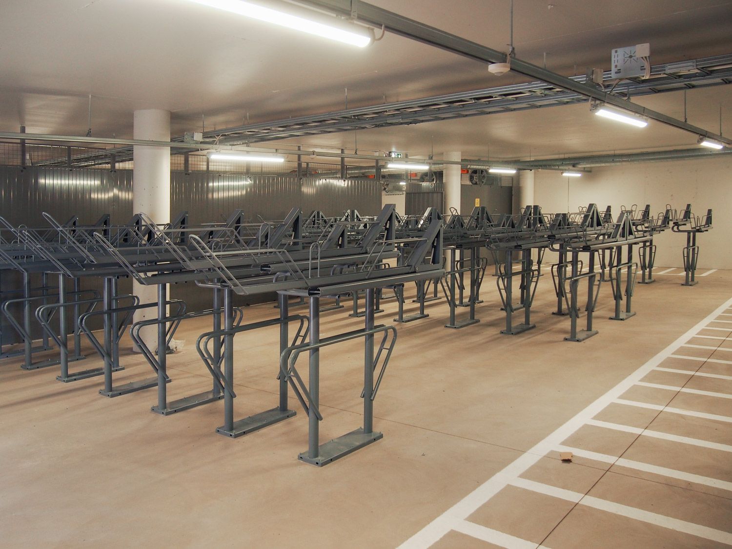 Kerrosteline DD-4 pyöräteline