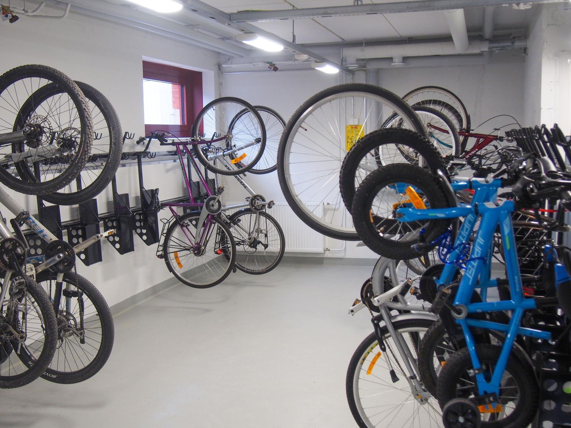 Compact pyöräteline