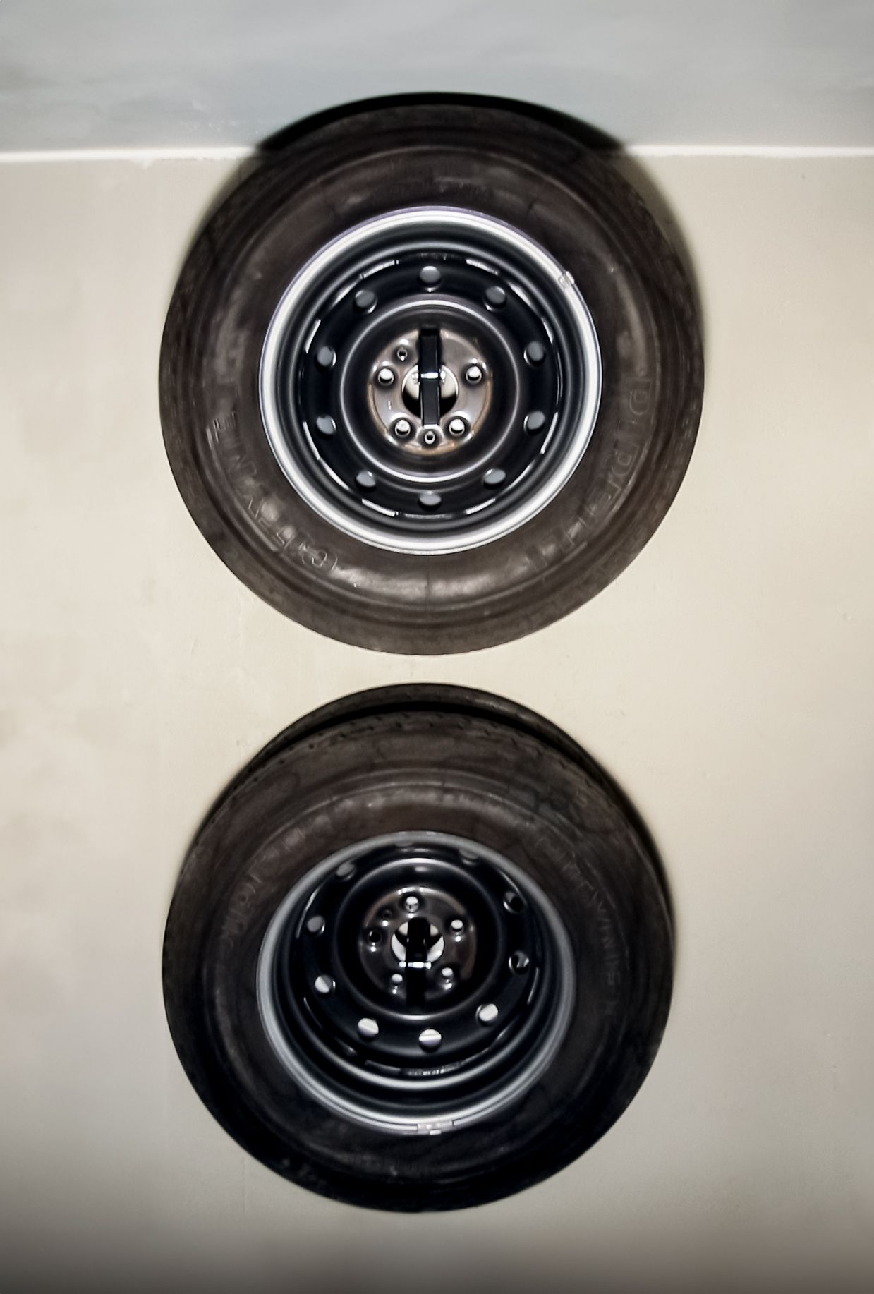 Megakonsoli rengasteline