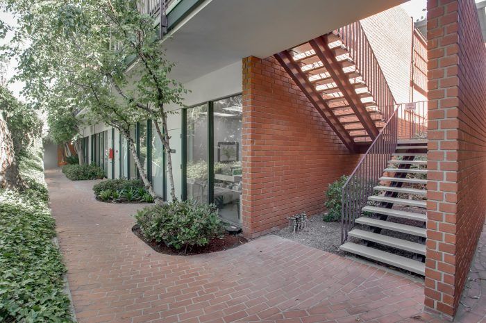 peninsula office building