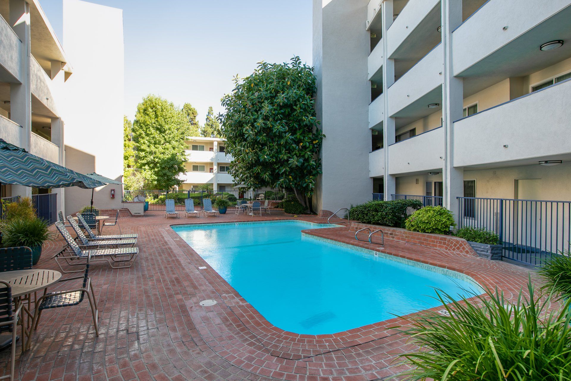 exterior pool
