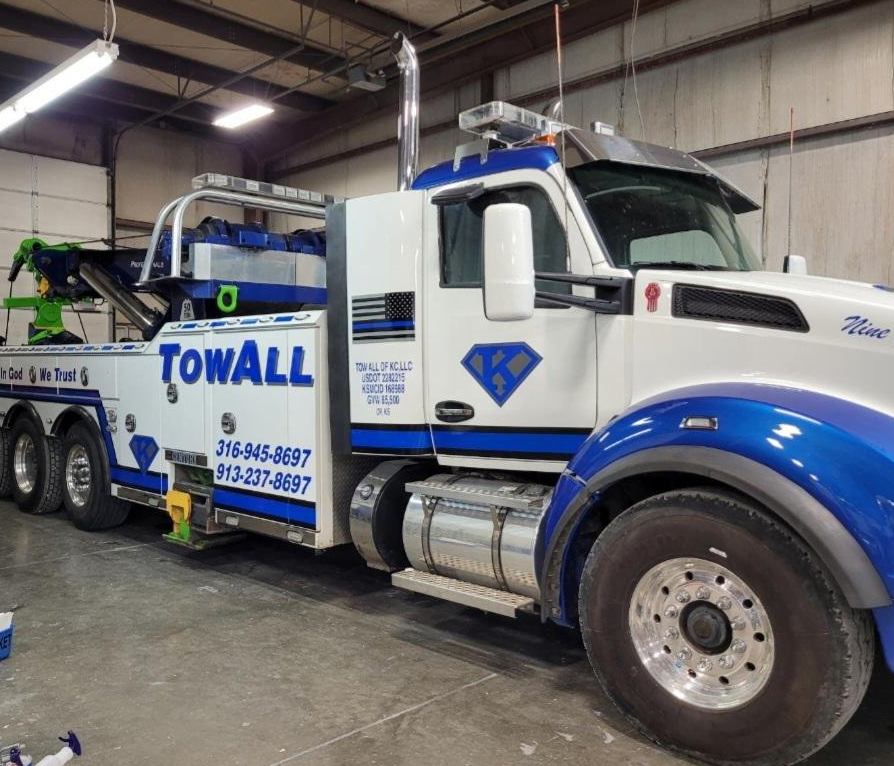 What are the Common Types of Tow Trucks?