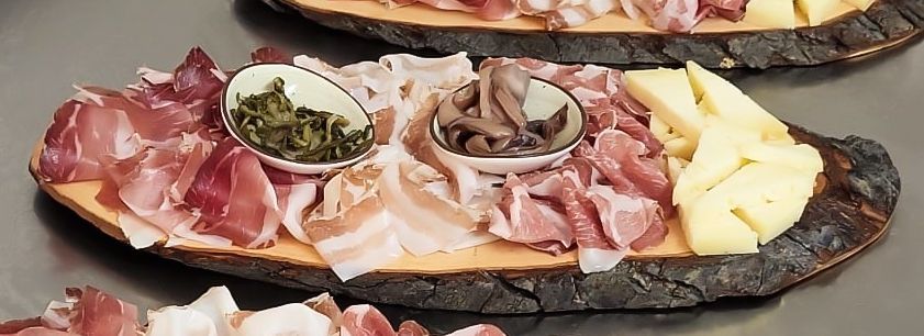 tagliere di salumi e formaggi