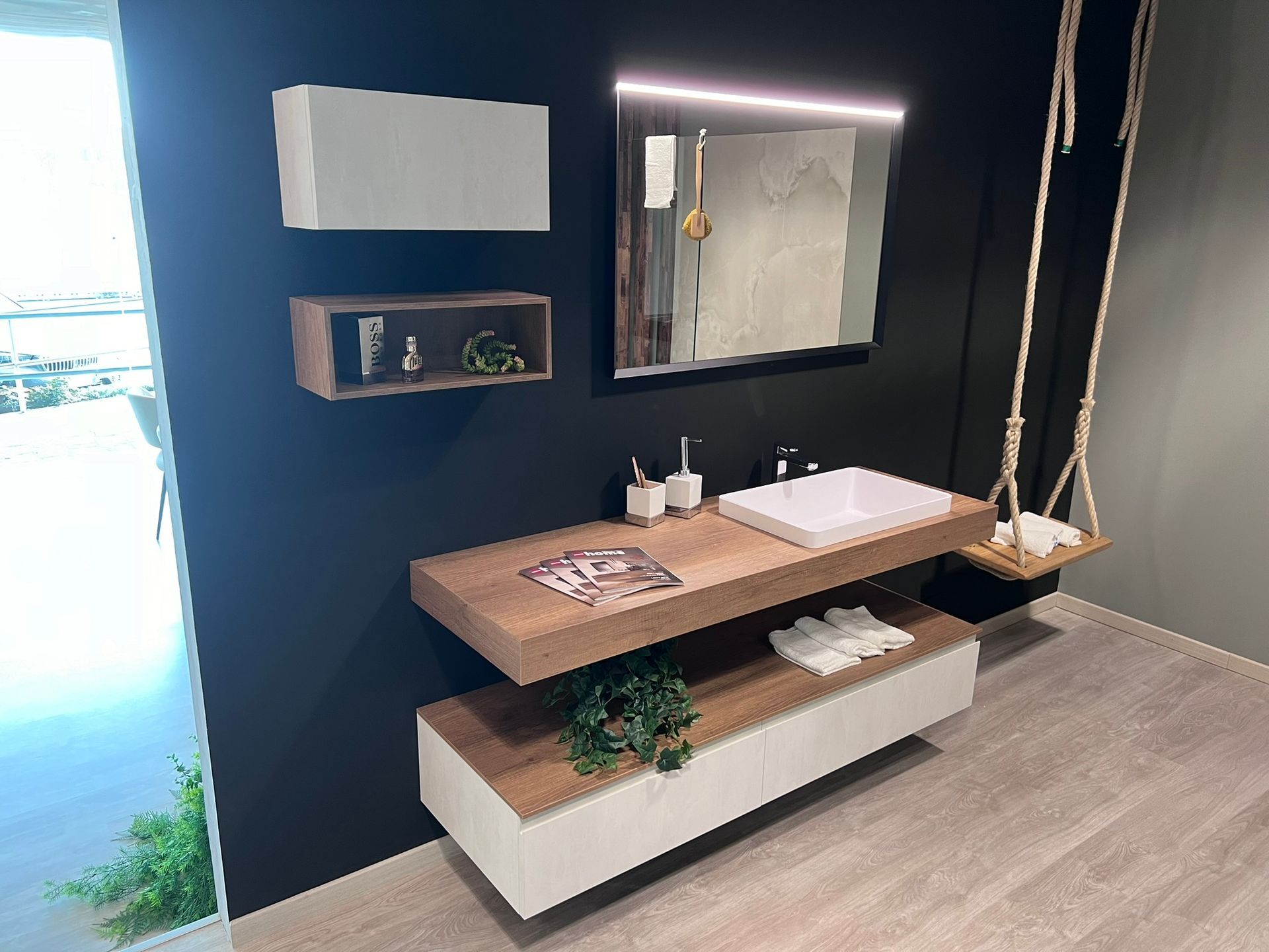 Immagine del bagno Juno di Scavolini, esposto presso Arredamenti Capelli