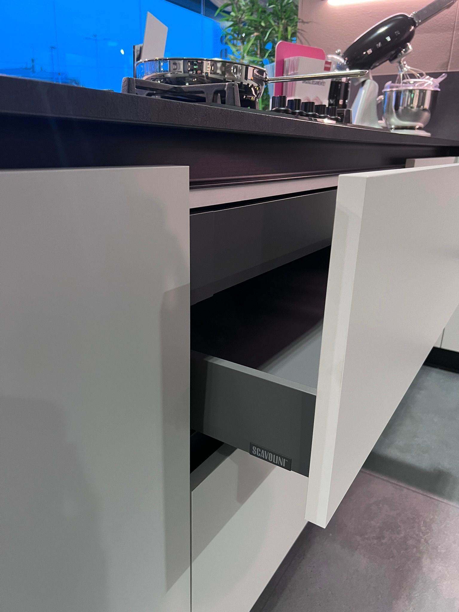 Immagine della cucina Liberamente di Scavolini, esposta presso Arredamenti Capelli