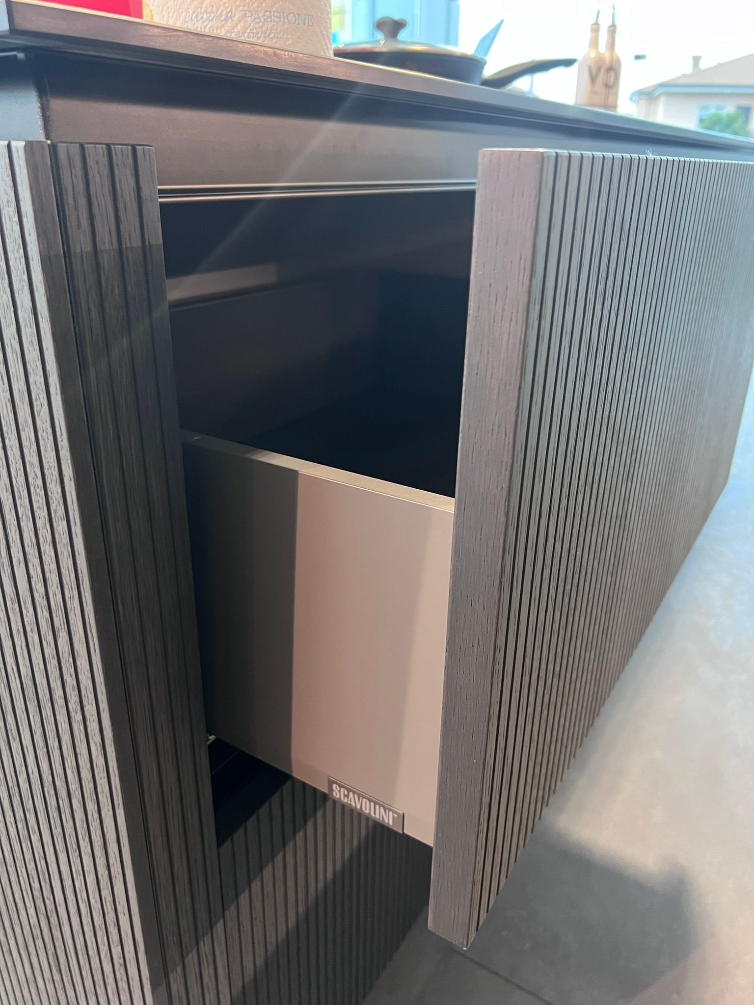 Immagine della cucina Lumina di Scavolini, esposta presso Arredamenti Capelli