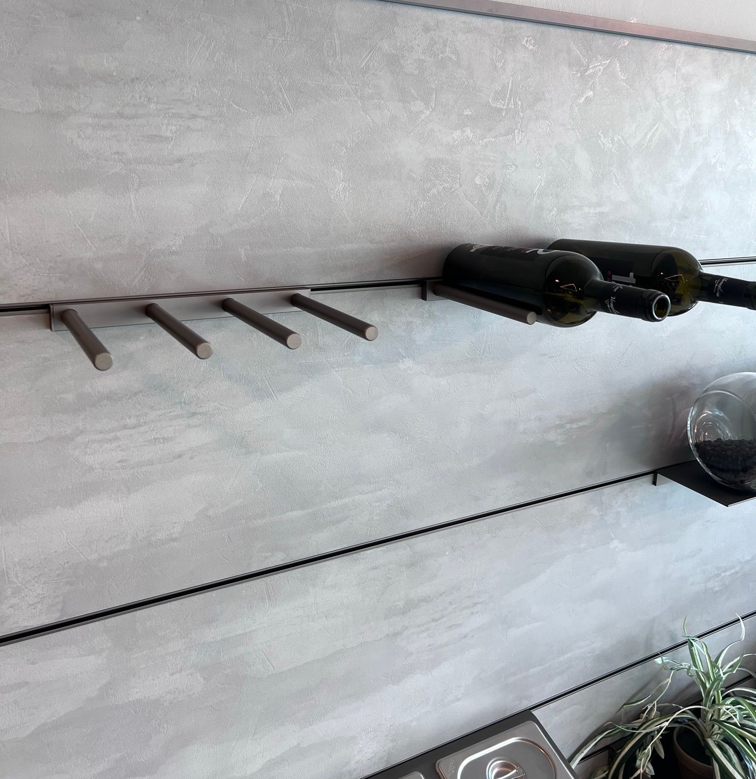 Immagine della Boiserie Line System di Scavolini, esposta presso Arredamenti Capelli