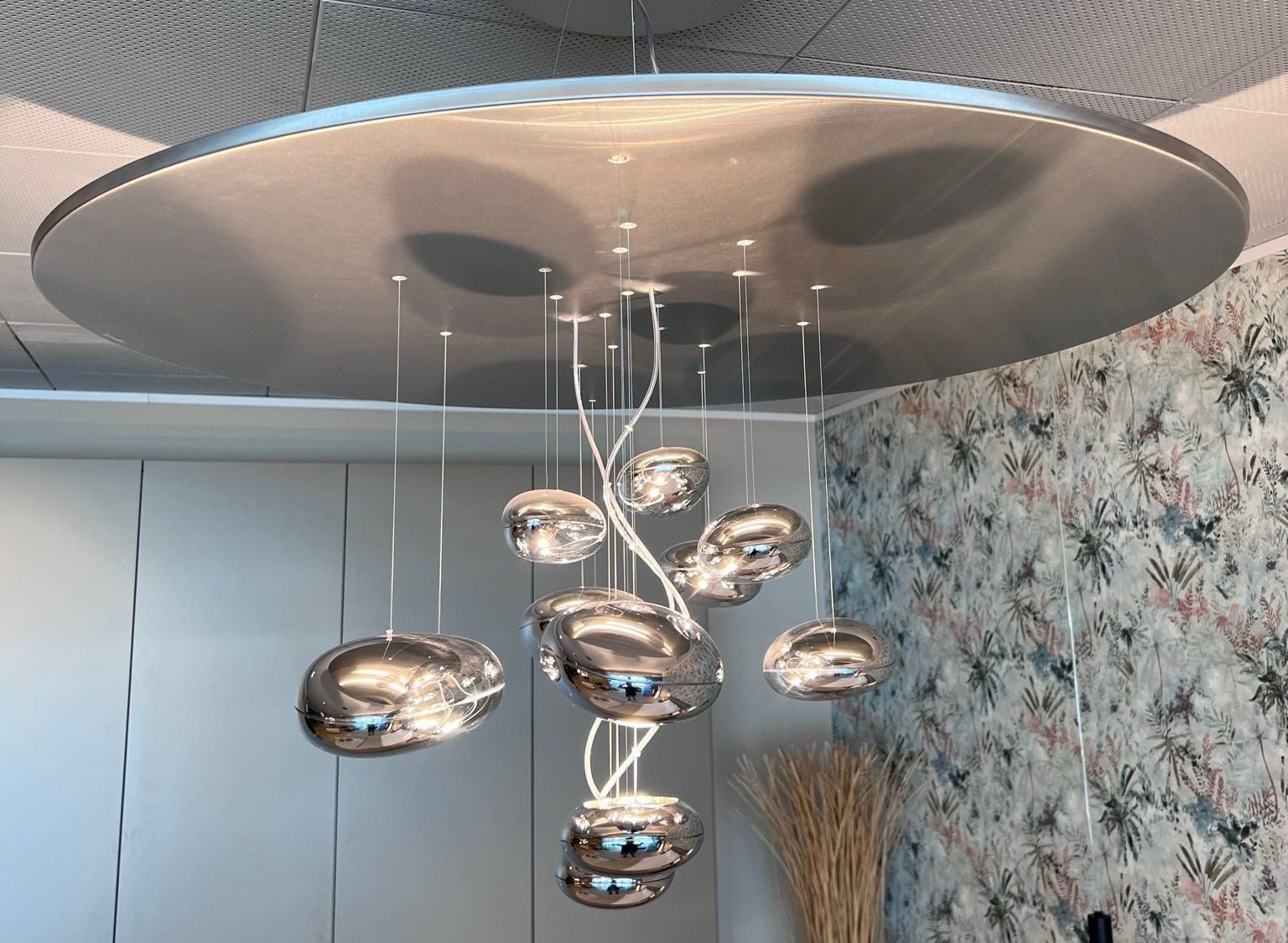 Immagine della lampada Mercury di Artemide, esposta presso Arredamenti Capelli