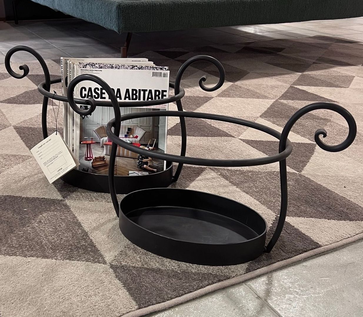 Immagine di due portariviste Oscar di cantori in metallo antracite