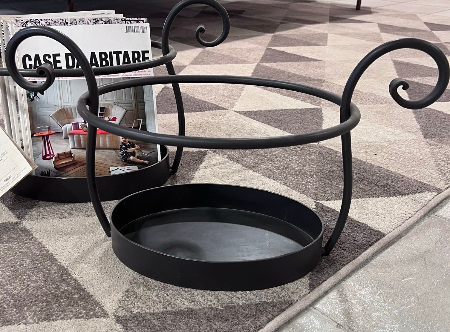 Immagine di due portariviste Oscar di cantori in metallo antracite