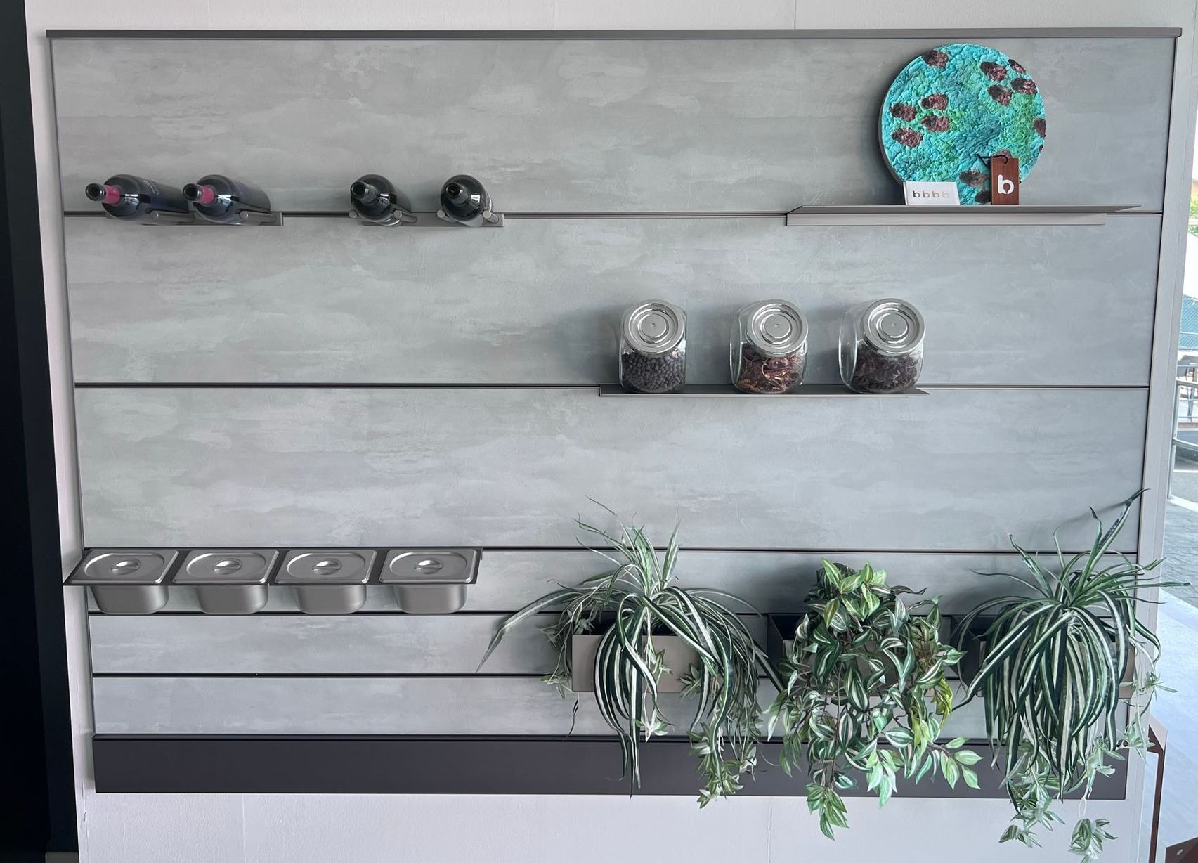 Immagine della Boiserie Line System di Scavolini, esposta presso Arredamenti Capelli