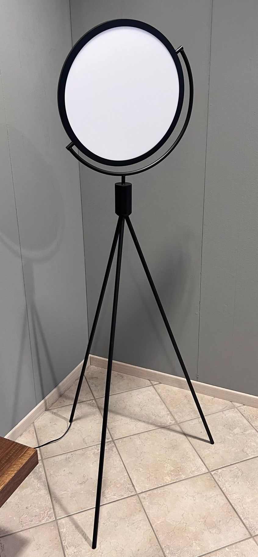 Immagine della lampada Radar di Fan Europe Lighting, esposta presso Arredamenti Capelli