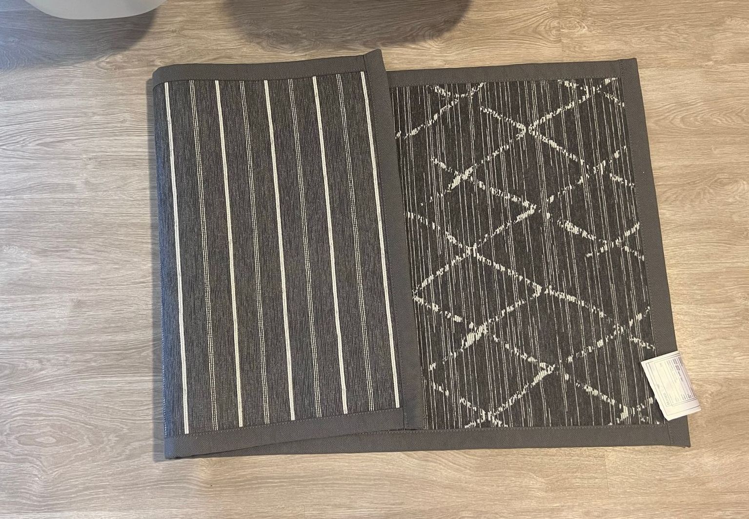 Immagine di un tappeto Moroco Duo di Carpet edition