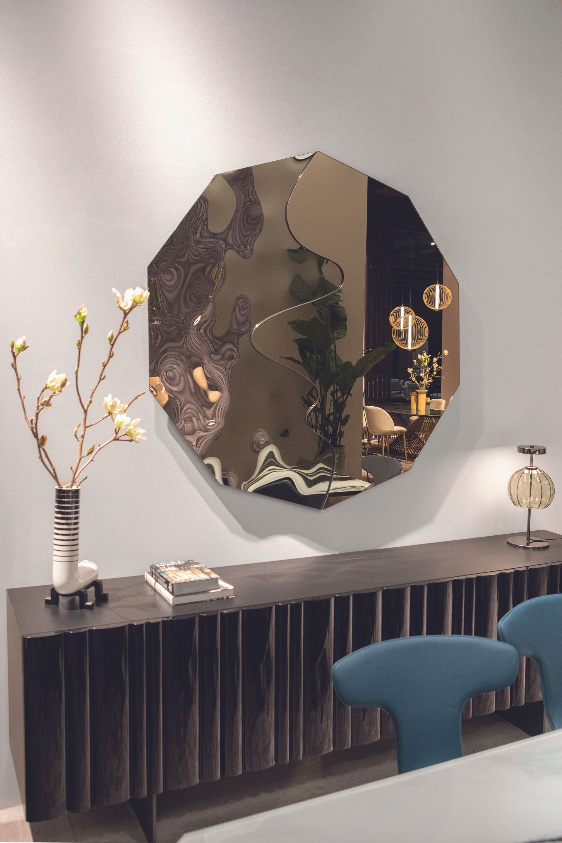 Immagine di una specchiera Decameron di Tonin Casa