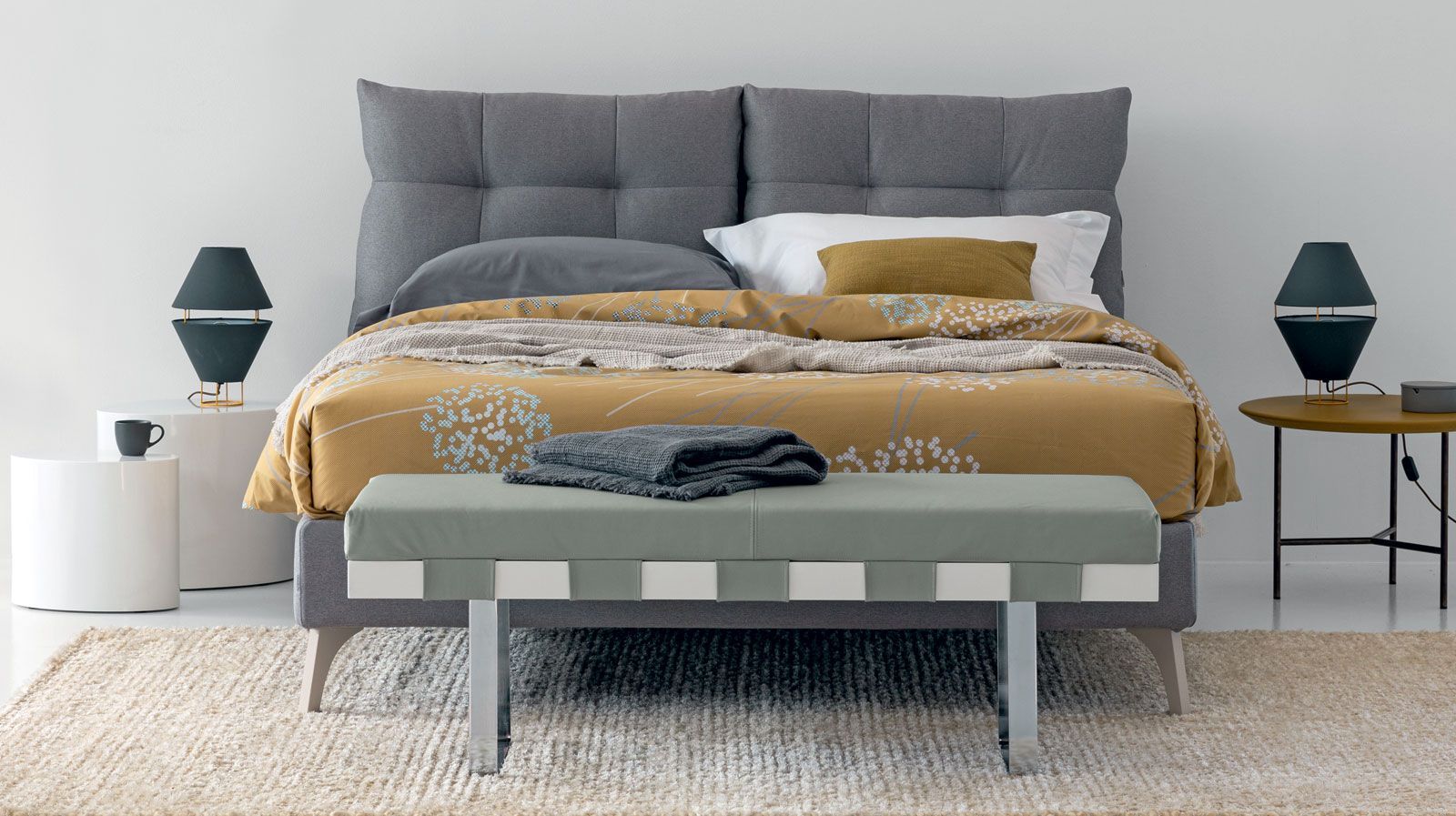 Immagine di un letto matrimoniale Loren di Oggioni