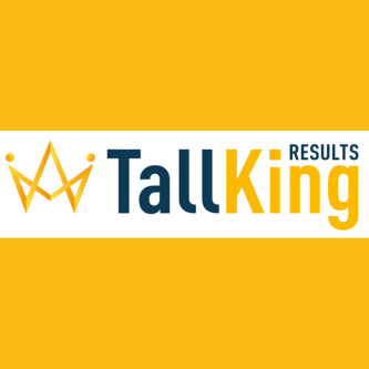 Het TallKing Results-logo met een gouden kroonicoon op een witte en gele achtergrond.