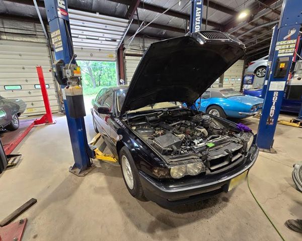 Main Auto Gallery Image