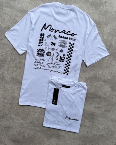 Camiseta blanca con gráfico 