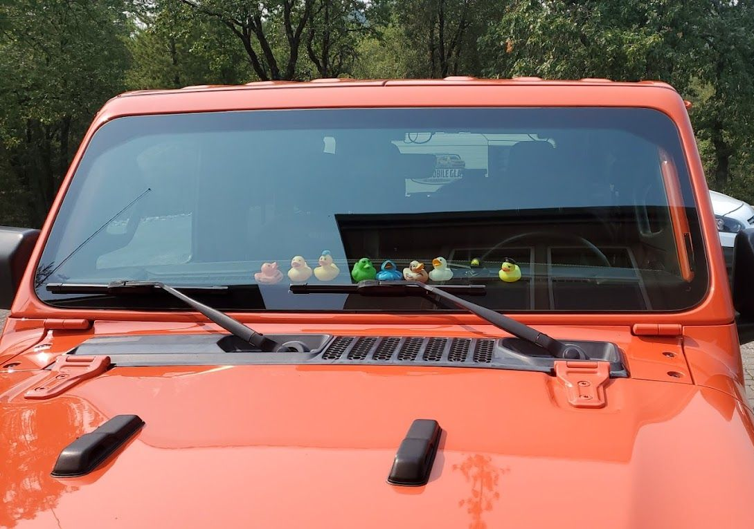 Mobile auto glass repair near Palisades Tahoe, CA