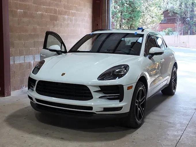 Porsche windshield replacement in Grass Valley, CA Porsche windshield replacement in Grass Valley, CA