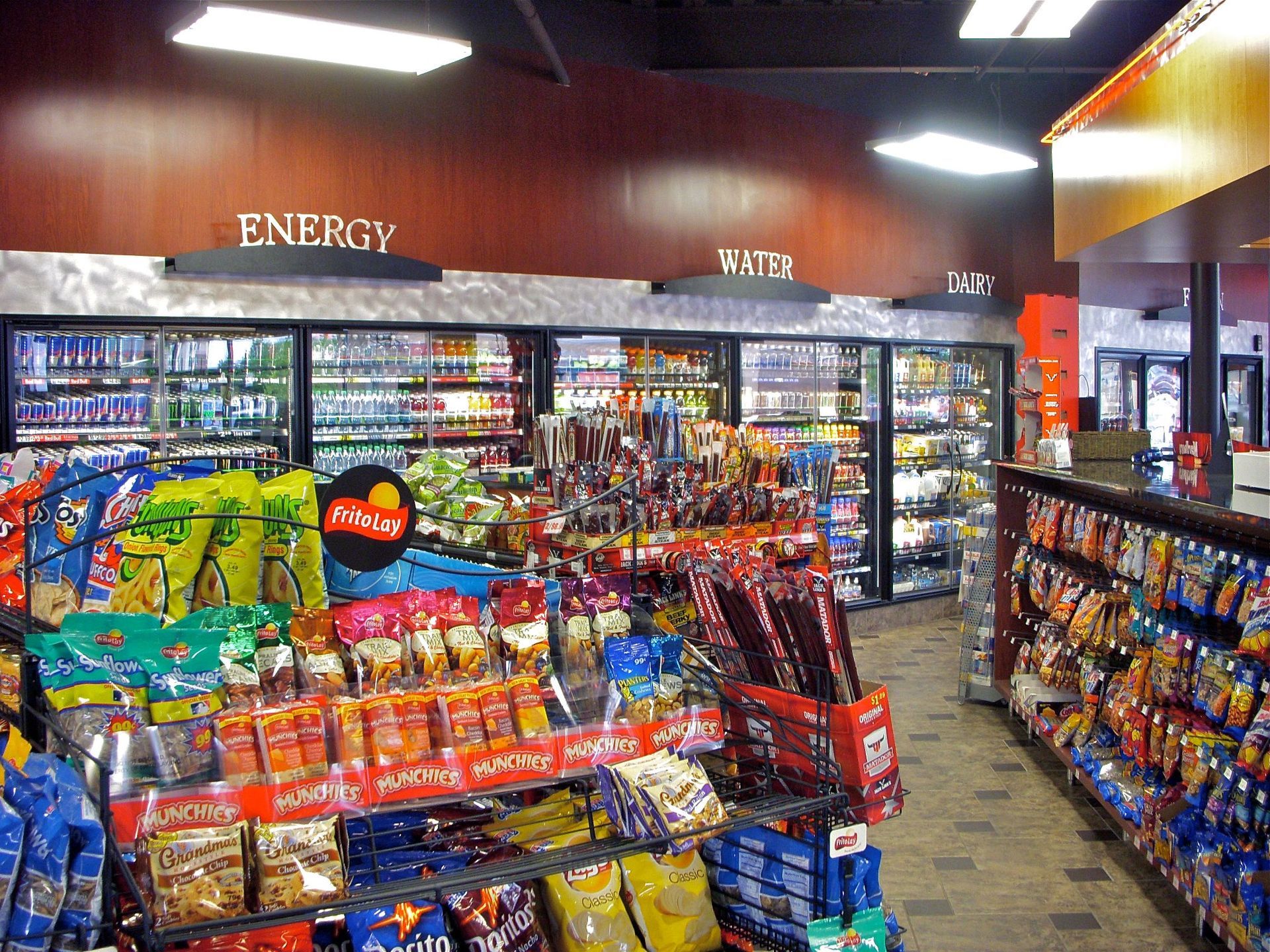 A grocery store with a sign that says energy on it