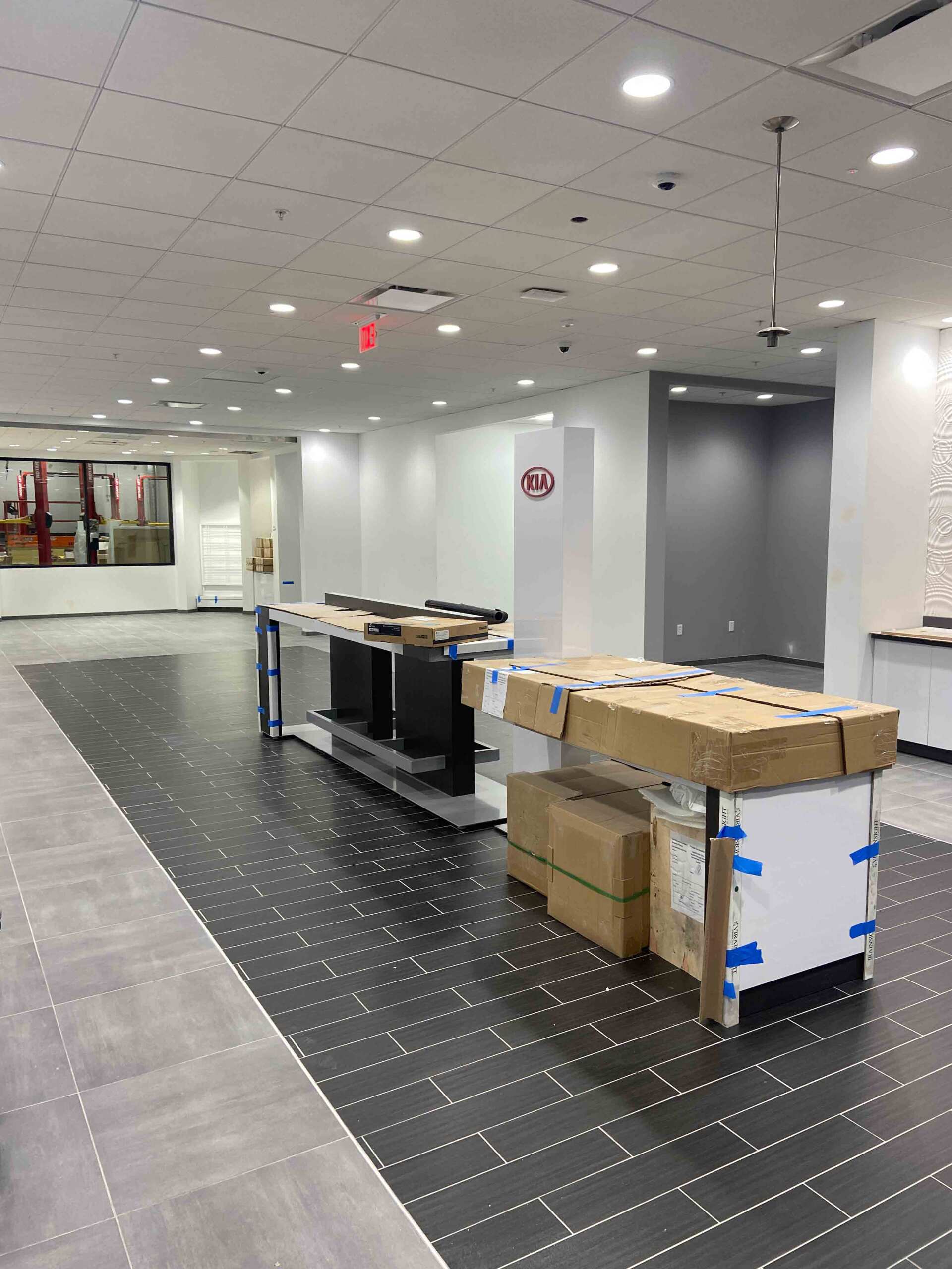 Kia Lobby | Bellflower, CA | Telecomp Enterprises Inc.