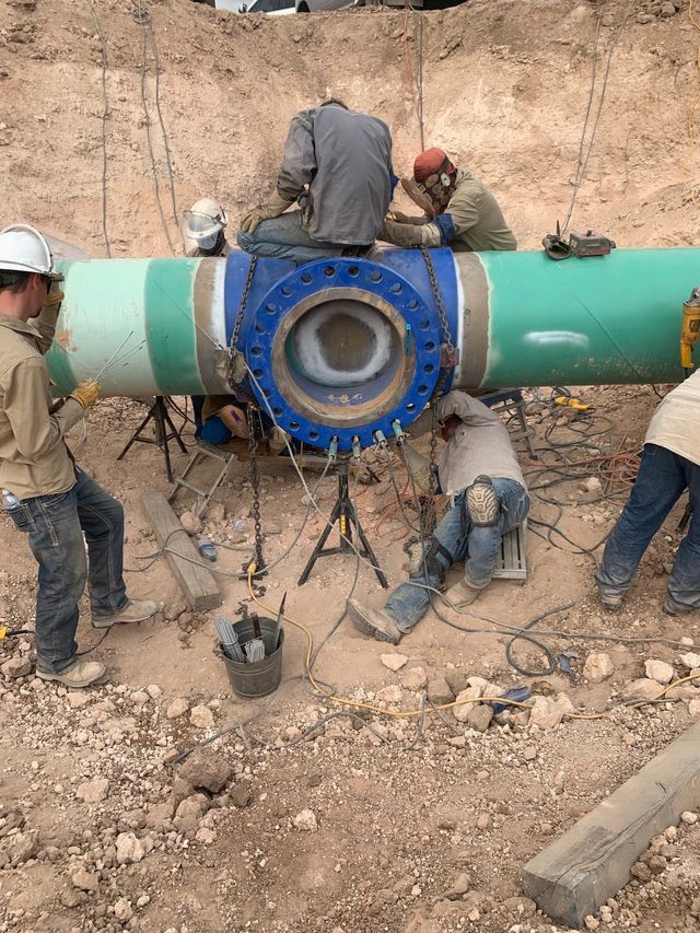 pipeline connector piece
