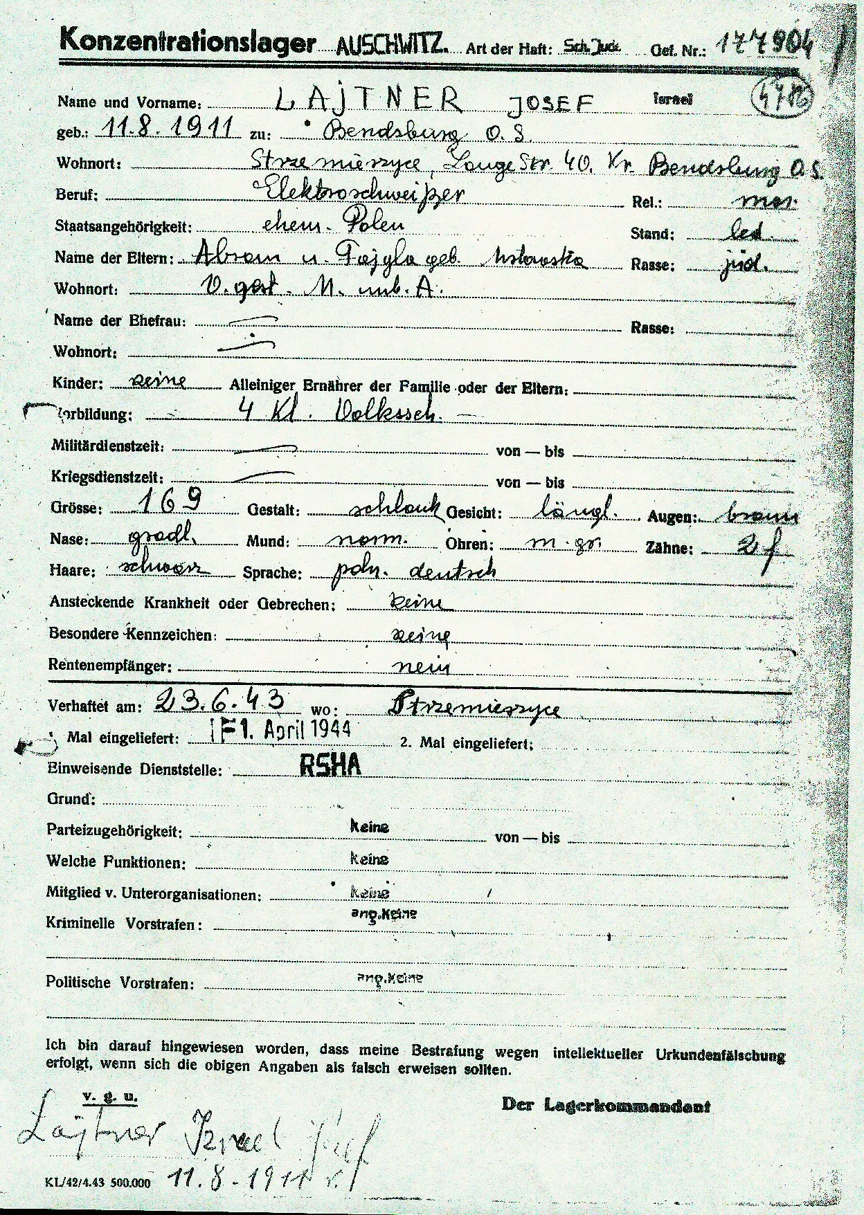Auschwitz prisoner registration form signed by Josef Lajtner 