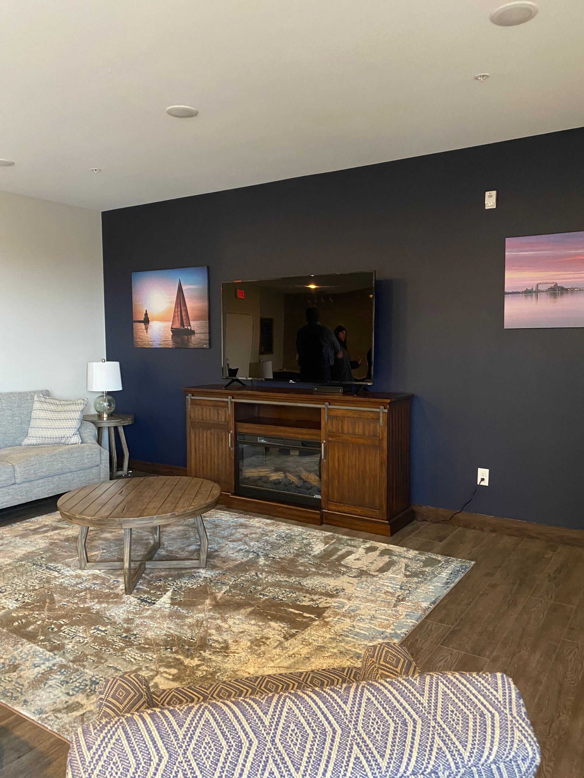 320 North building living room